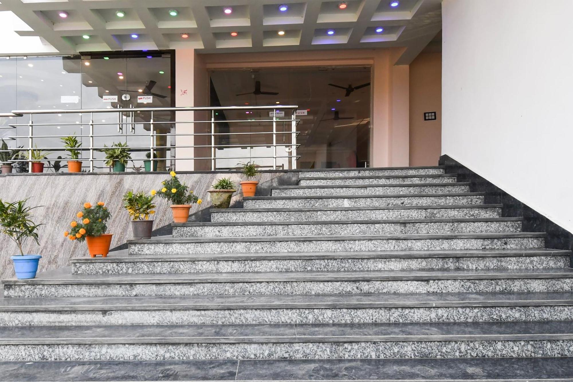 Hotel O Nilmadhab International Tarapith Εξωτερικό φωτογραφία